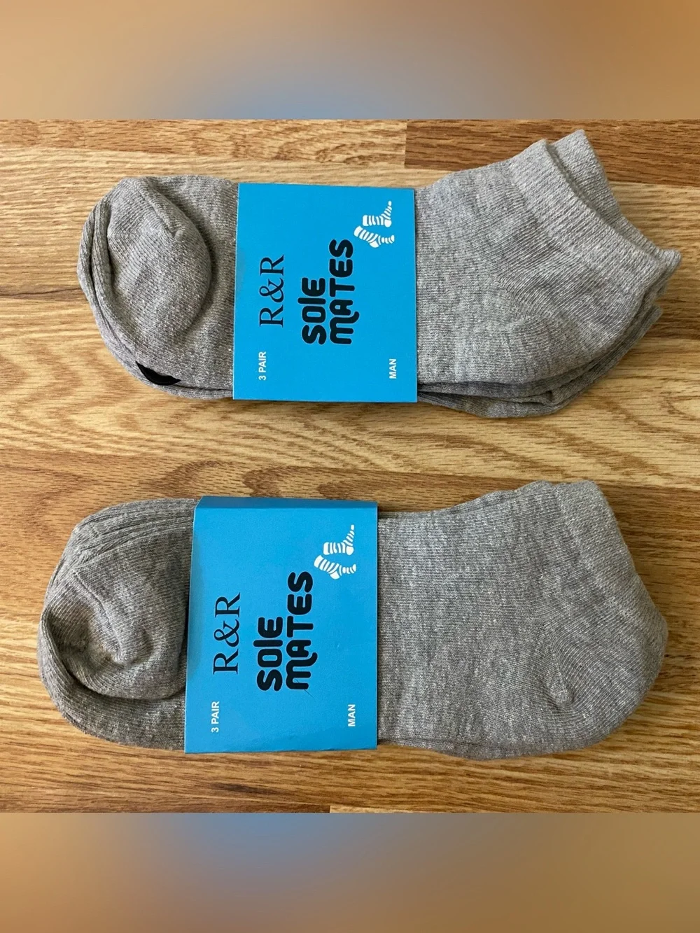 Men's Low-Cut Athletic Socks - Gray (6 Pair) 3 In Each Pack  NWT